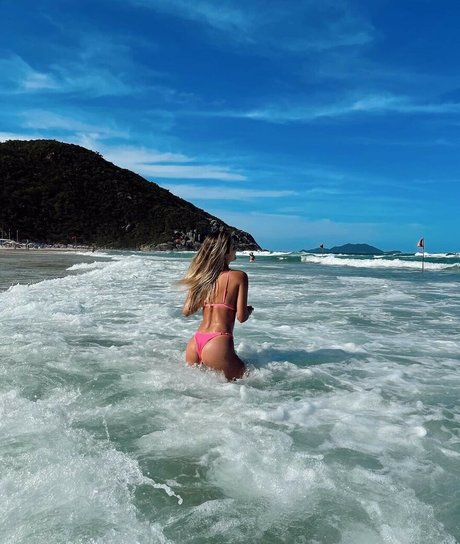 Talita Correa model exclusive image