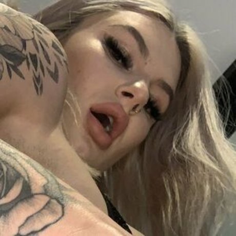 Tfortiddys nude actress img