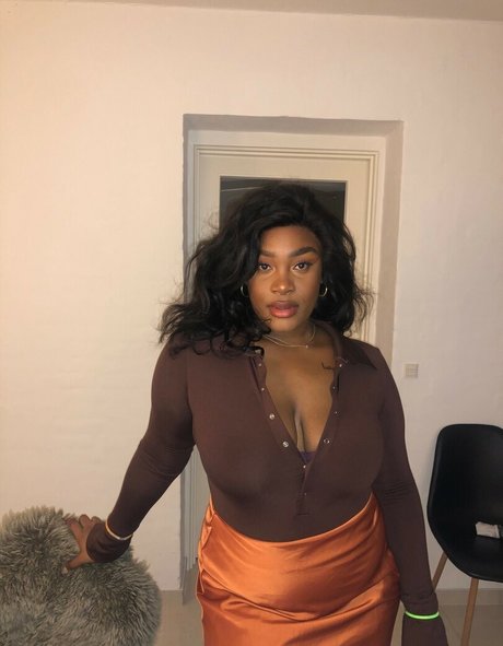 Zee Ngema free star image