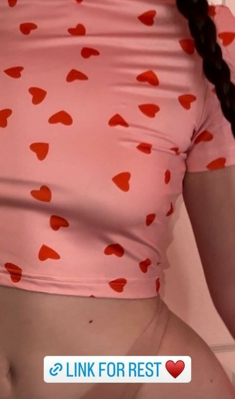 Elizabeth Finis perfect model pic