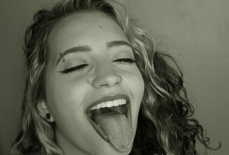 Miackerman model pretty gallery