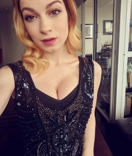 Sydney Meyer model hd pics