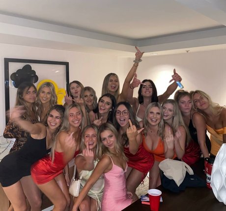 midget naked onlyfans hot xxx pic