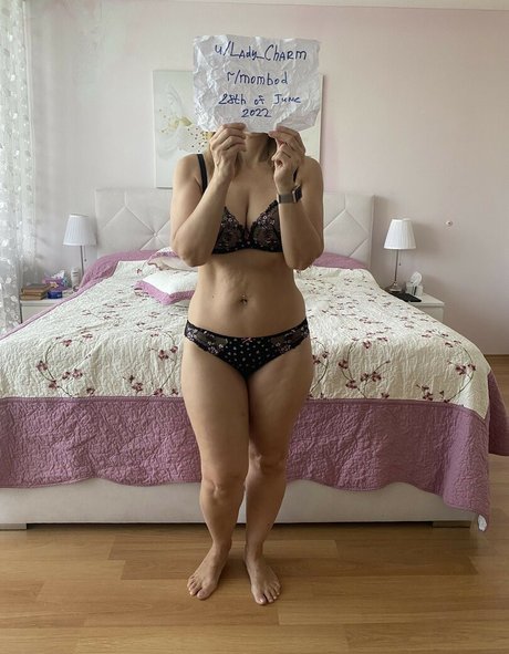 LadyCharm top star pictures