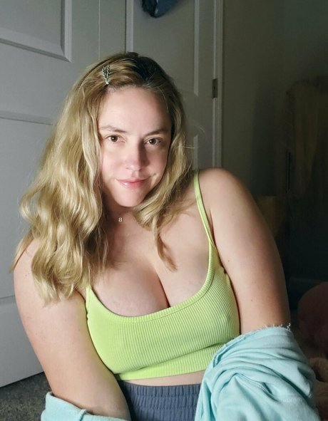 CluelessonVHS star porn image