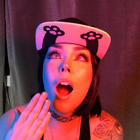 Suzy Berhow porn actress img