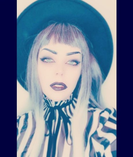 Suzy Berhow star nice pic