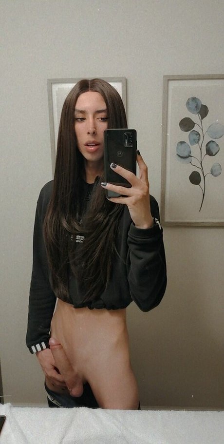 Dawn Rivera star hot image