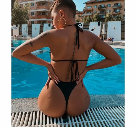 r ra13 xxx model image