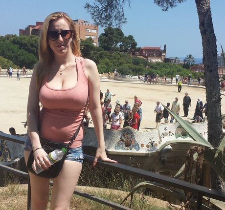 Blondy1 model porn photo