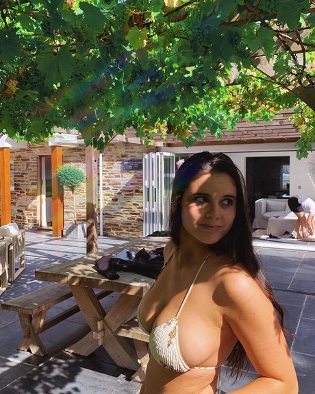 Sophie Slape star nudes gallery