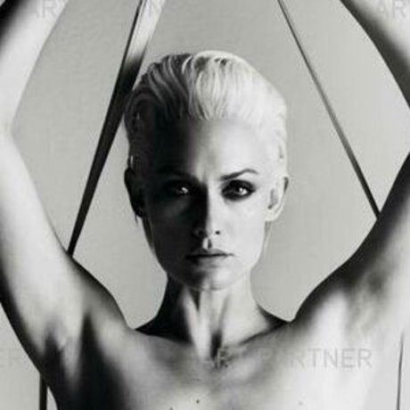 Amber Valletta adult star picture