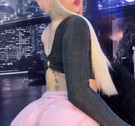 Helen Japa best model image