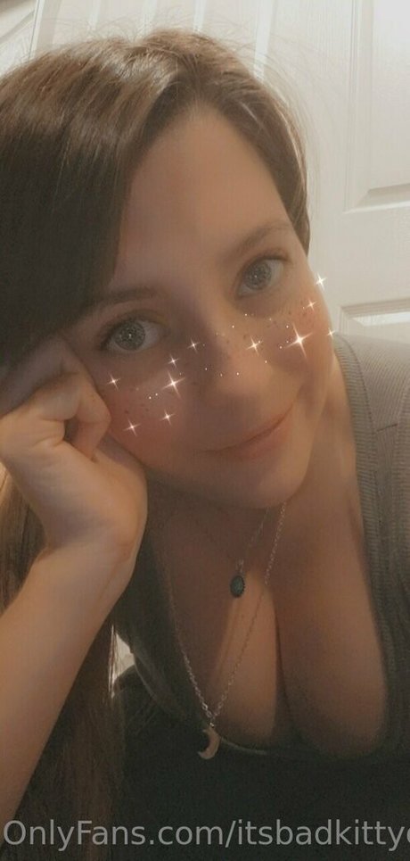 Itsbadkittyof model nice pic