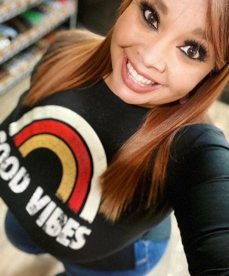 SueAnn top model photo