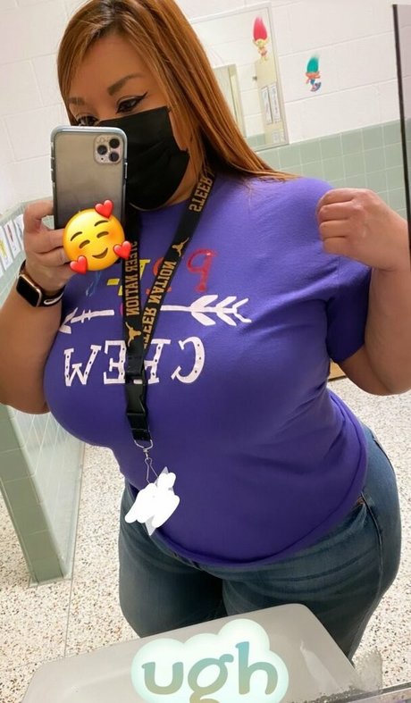 SueAnn star erotic photo