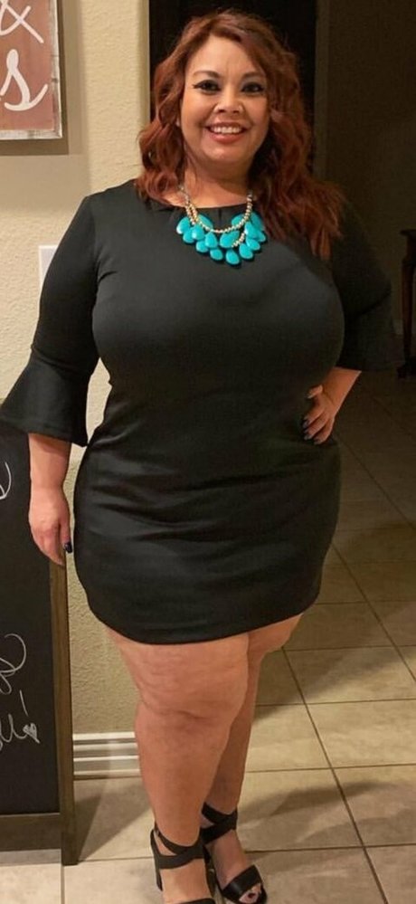 SueAnn model high quality photo