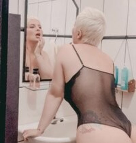 Aline Valentin nice actress pics