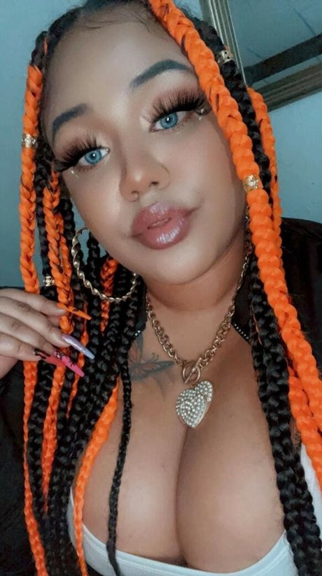 Cinnamon Bunnz pornstar xxx photo