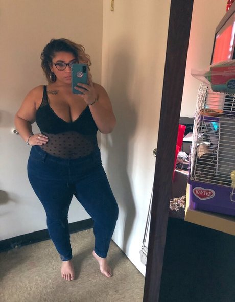 Leishla Gomez nice pornstar img