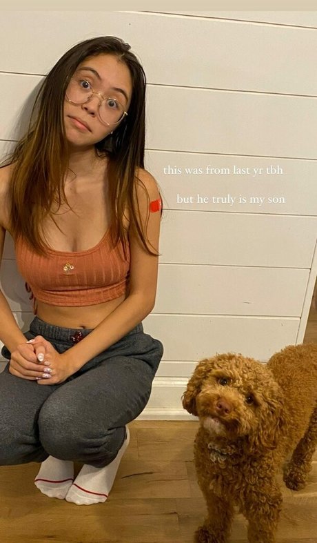 Tiptoetingles erotic model pictures