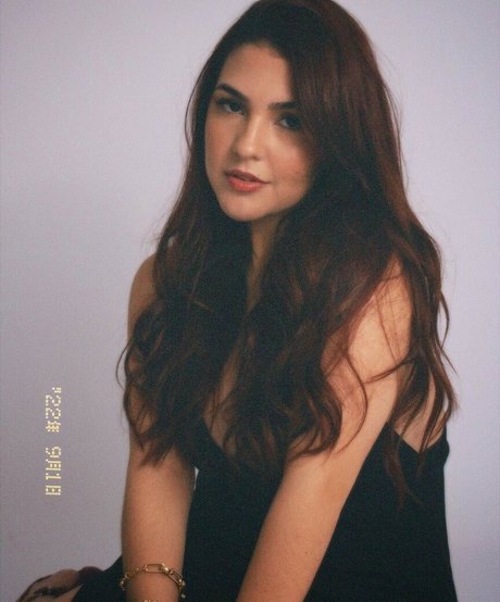 Ana Zimerman pretty star pic