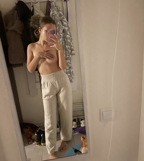 curly decency nice model pics