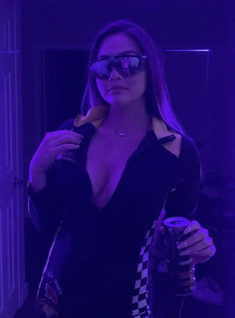 Carly Wong top model archive