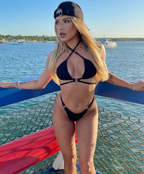 Oksandri star photos