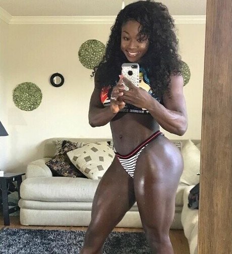 Iamnayfit model hd archive