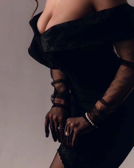 Elena Deligioz xxx actress image