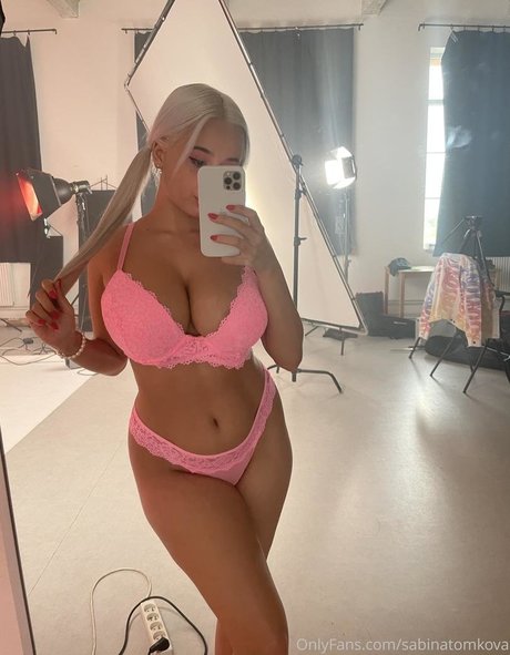 Sabina Tomkova naked pornstar pictures