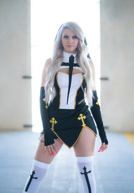 Captainraelynn naked pornstar archive