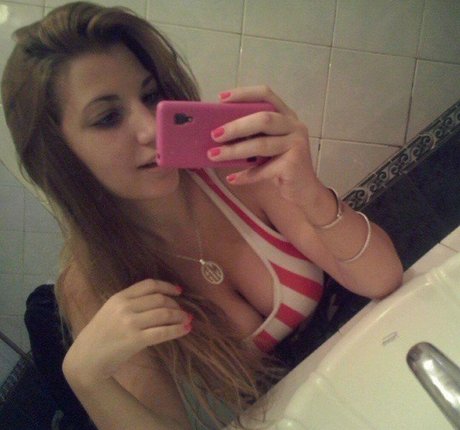 Milena Asquini star pornographic image