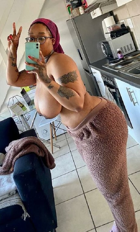 Bootymanda star nice picture