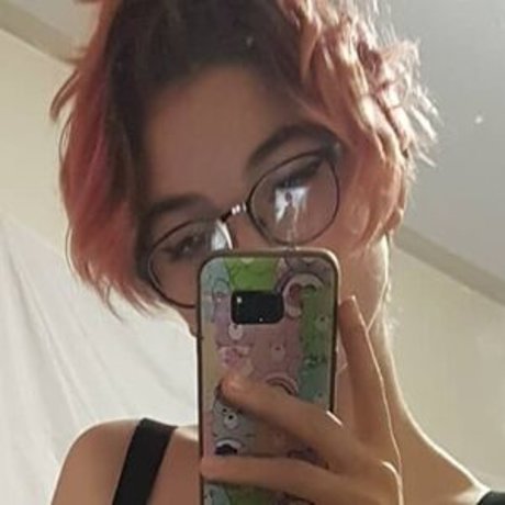 emmanoodle model pornographic pics