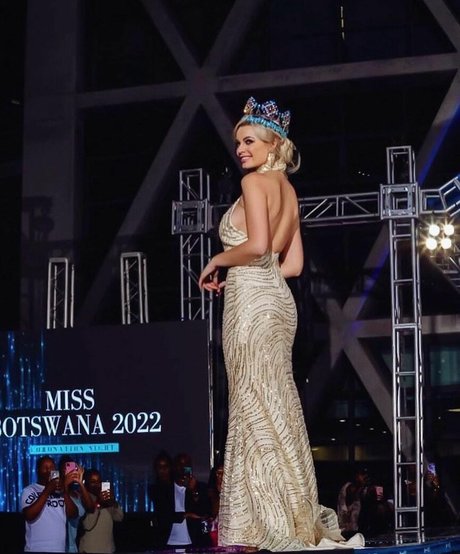 Karolina Bielawska hd model img