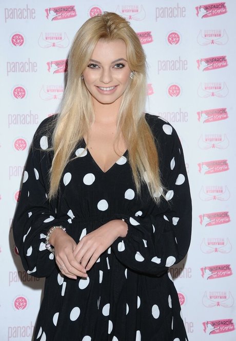 Karolina Bielawska star sexy img