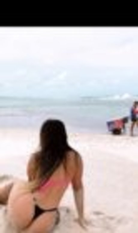 Kezia Kekel star nude photos