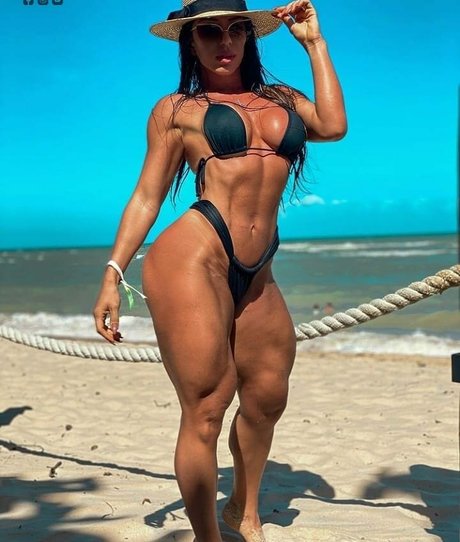 Andrea De Andrade art star photo