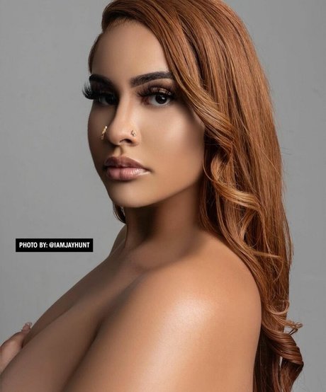 Stacy Londyn erotic star pic