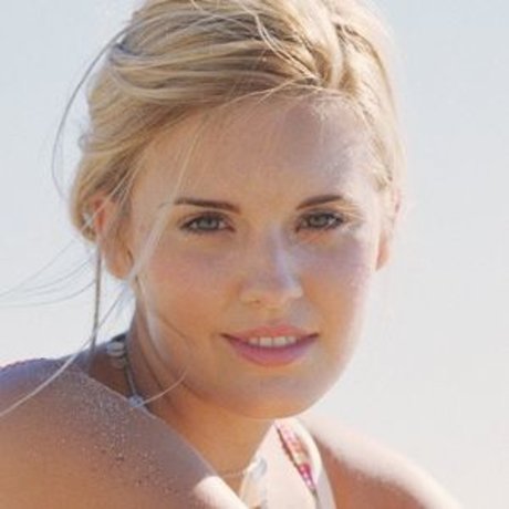 Maggie Grace art star pictures