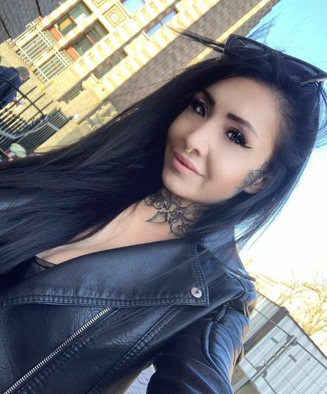 Inkedfleur model nice img