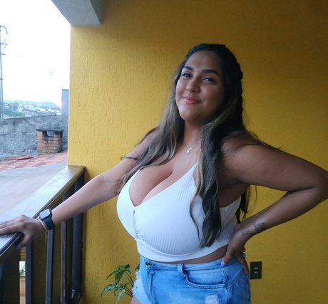 Sofia Mendonca nude pornstar photo