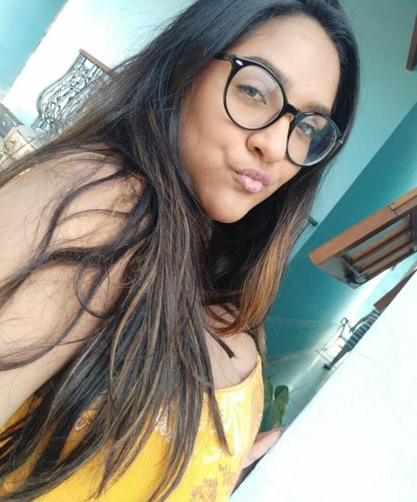 Sofia Mendonca naked model photo