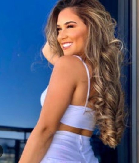 Badgallei hd pornstar image