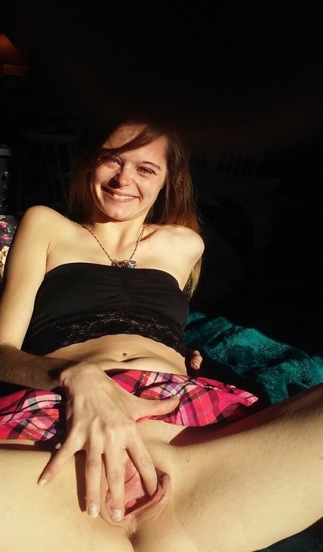 PhoebeXXXLynnXX adult star picture