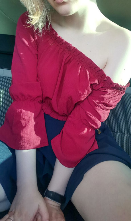 Atamasha model free pic