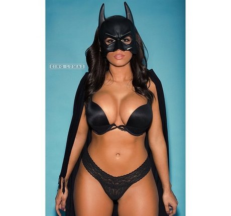 Jazmine r nude model pictures