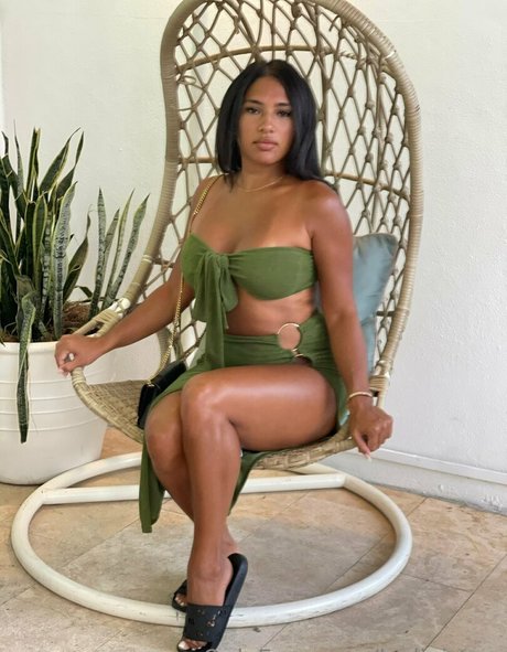 Leslie Ines perfect actress gallery